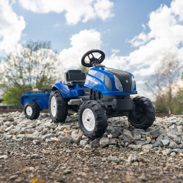 Tractor de pedales New Holland con remolque