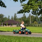 Tractor de Pedales Farm Lander con Remolque | Verde | Falk 2054L