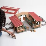 Establo con Caballos y Accesorios | Schleich 42195