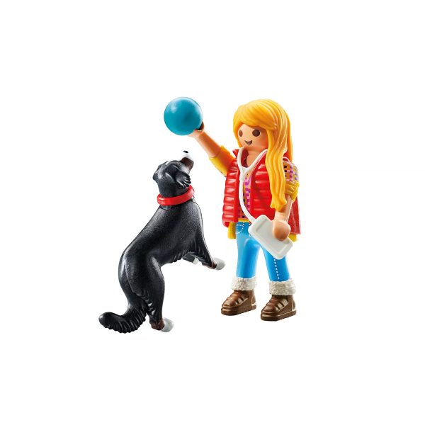Mujer con Perro de Montaña Playmobil 71738