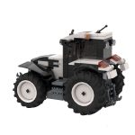Tractor Valtra T255 weiss | Brixies - 2